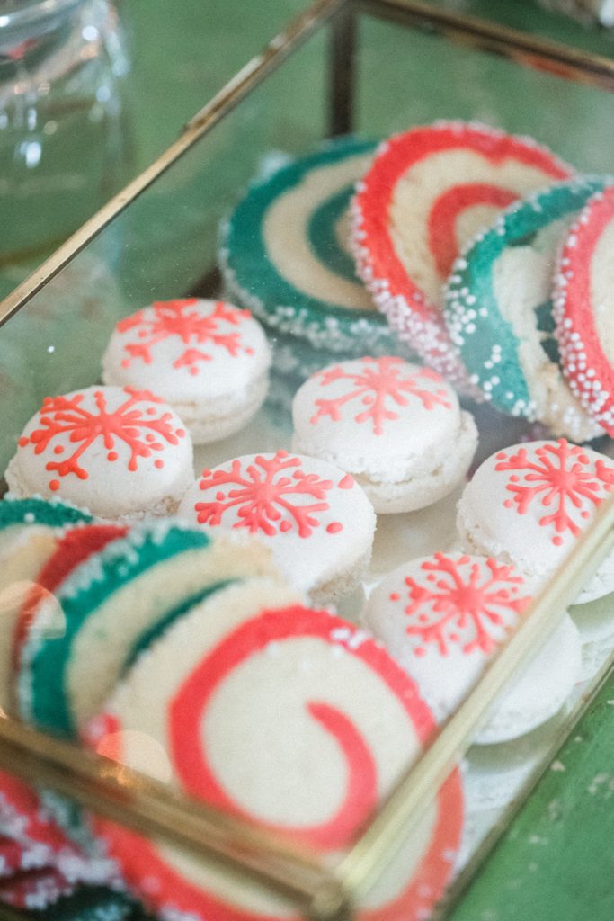 How to have a festive Christmas party 13