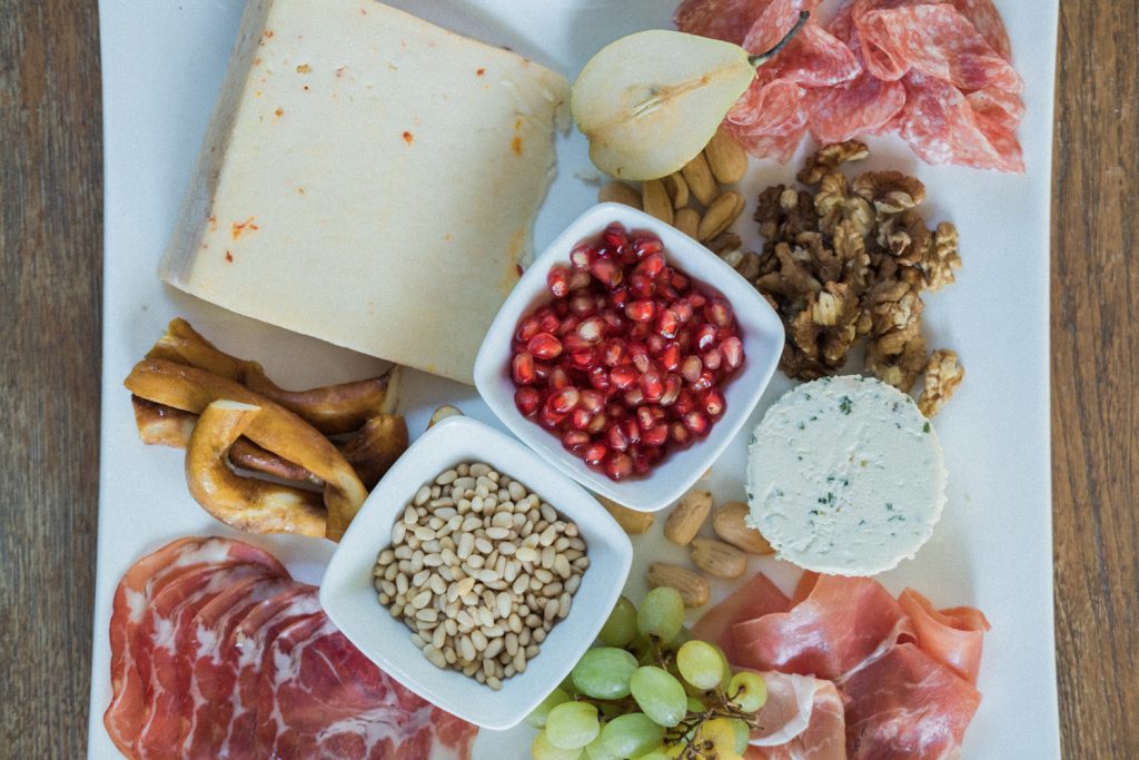 How to have a festive Christmas party 43