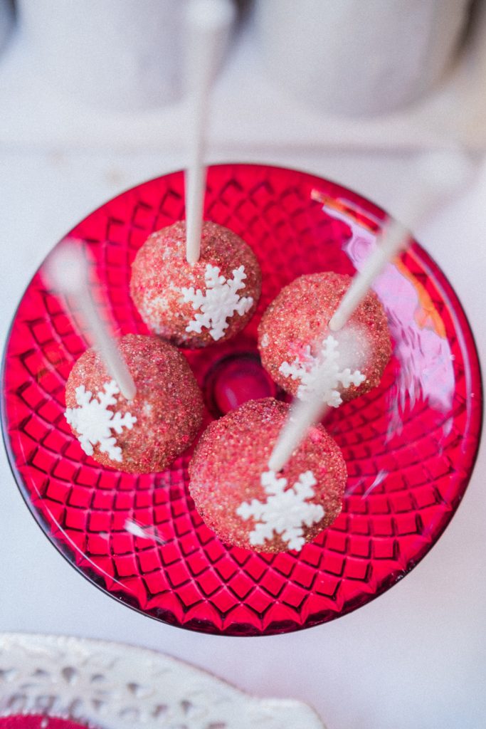 How to have a festive Christmas party 53