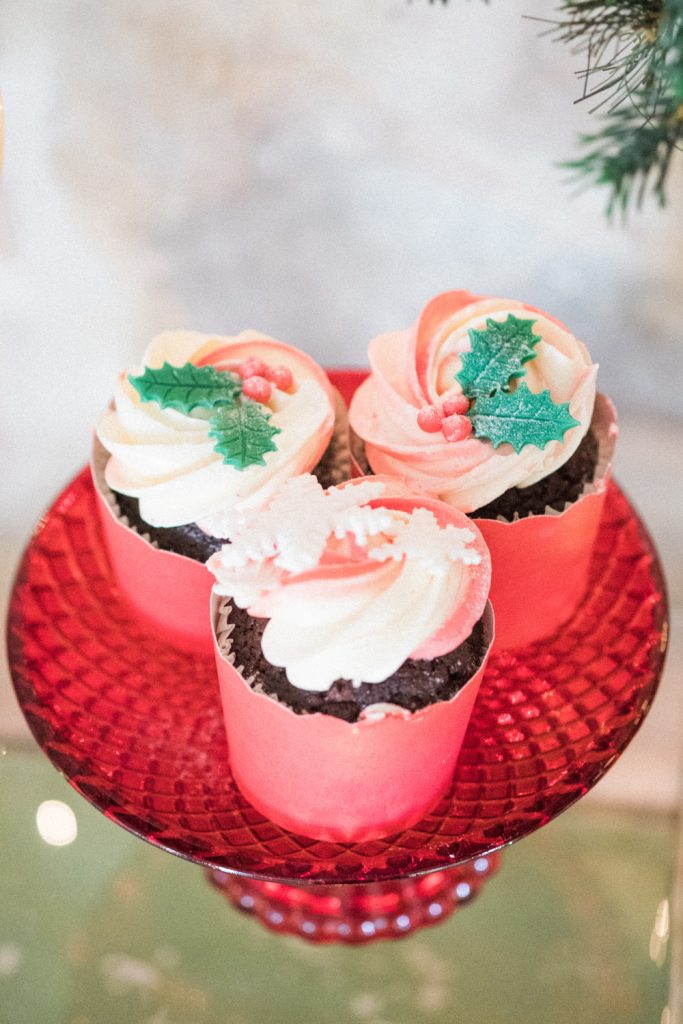 How to have a festive Christmas party 9